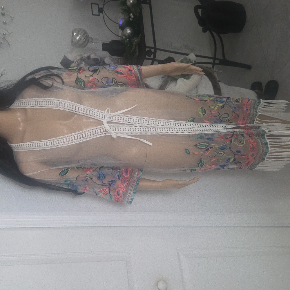 Embroidered Tie Front Duster L NWOT